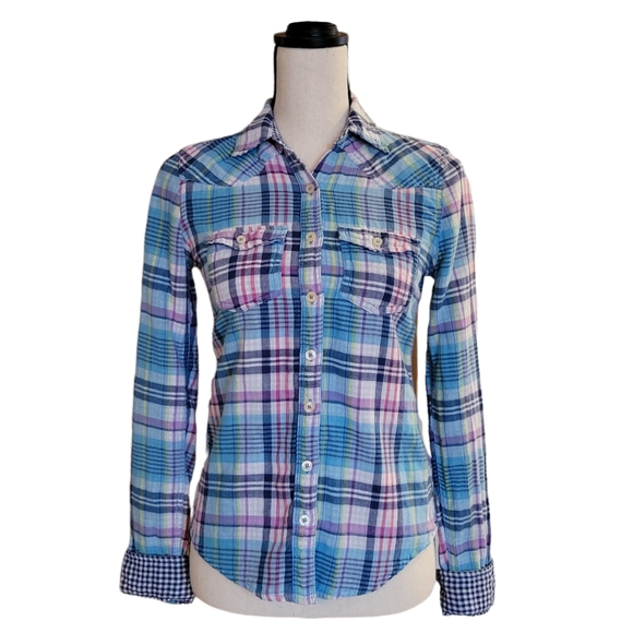 Hollister Tops - Hollister Plaid Button Down Shirt Size XS